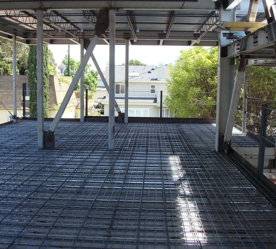 Steel reinforcement for lightweight concrete slab for a new custom home in Manhattan Beach, CA. Pacificland Constructors