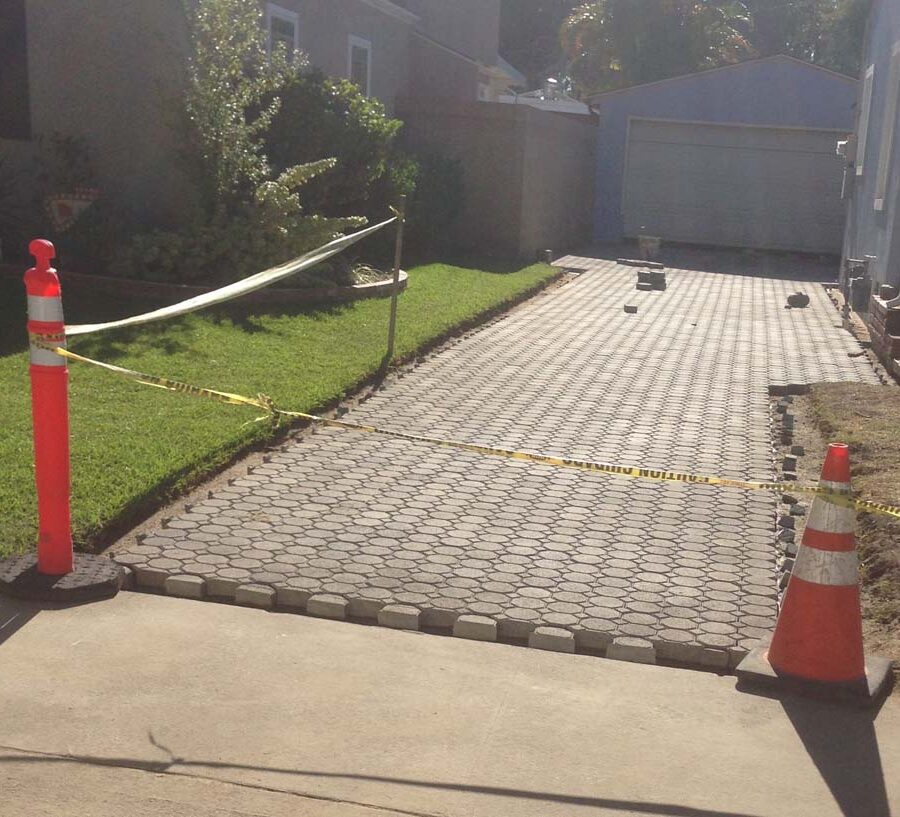 Construction of new pavers for a driveway, please view the catalogs on our website for ideas for your new driveway, walkway, or patio. Pacificland Constructors