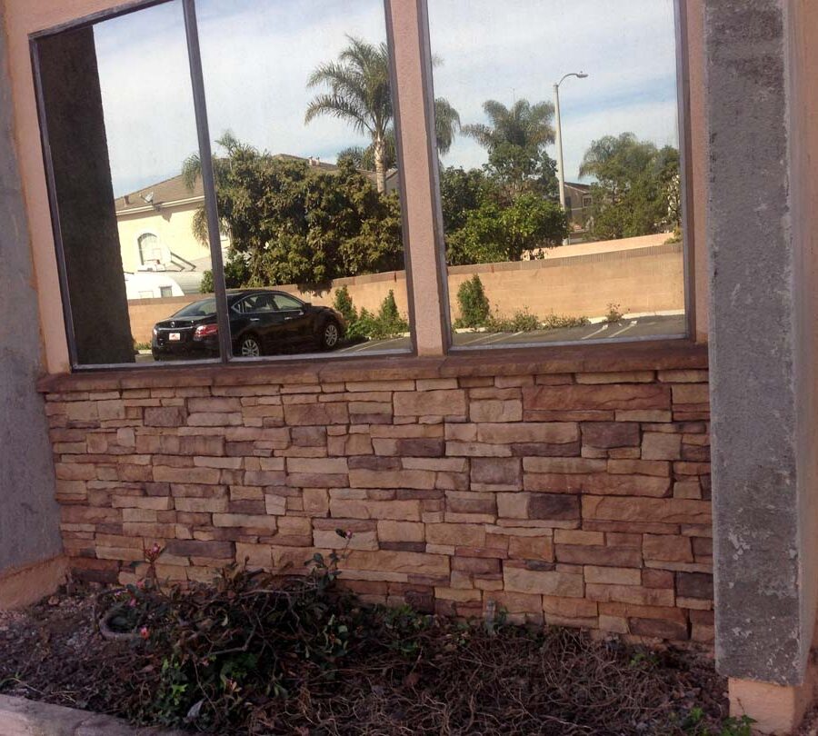 Stone veneer at the exterior of a commercial building. Pacificland Constructors