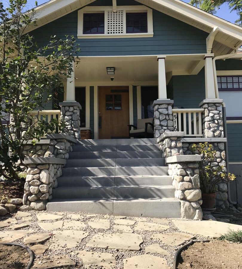 New front yard flagstone work and stone work for the entrance of a home in Eagle Rock, Los Angeles, CA. Pacificland Constructors