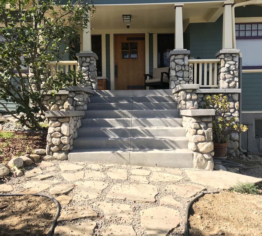 New front yard concrete work, flagstone work, and stone work for the entrance of a home in Eagle Rock, Los Angeles, CA. Pacificland Constructors